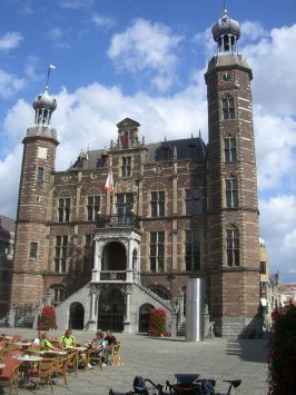 Venlo : Markt, Stadhuis, die Fassade des Rathauses wurde 1888 im Stil der Neurenaissance erbaut
